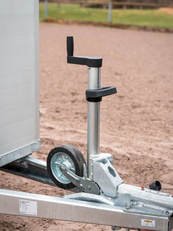 Humbaur Equitos Alu PLUS 2000 oder 2400, Pferdeanhänger, Check Trailer, Anhänger für 2 Pferde, mit Sattelkammer• – Bild 4