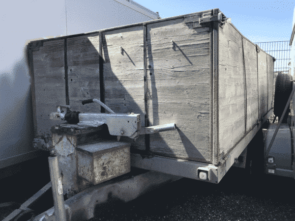 Rimorchio autocostruito usato, rimorchio a cassone aperto con sponde alte, doppio asse, peso totale 3500 kg