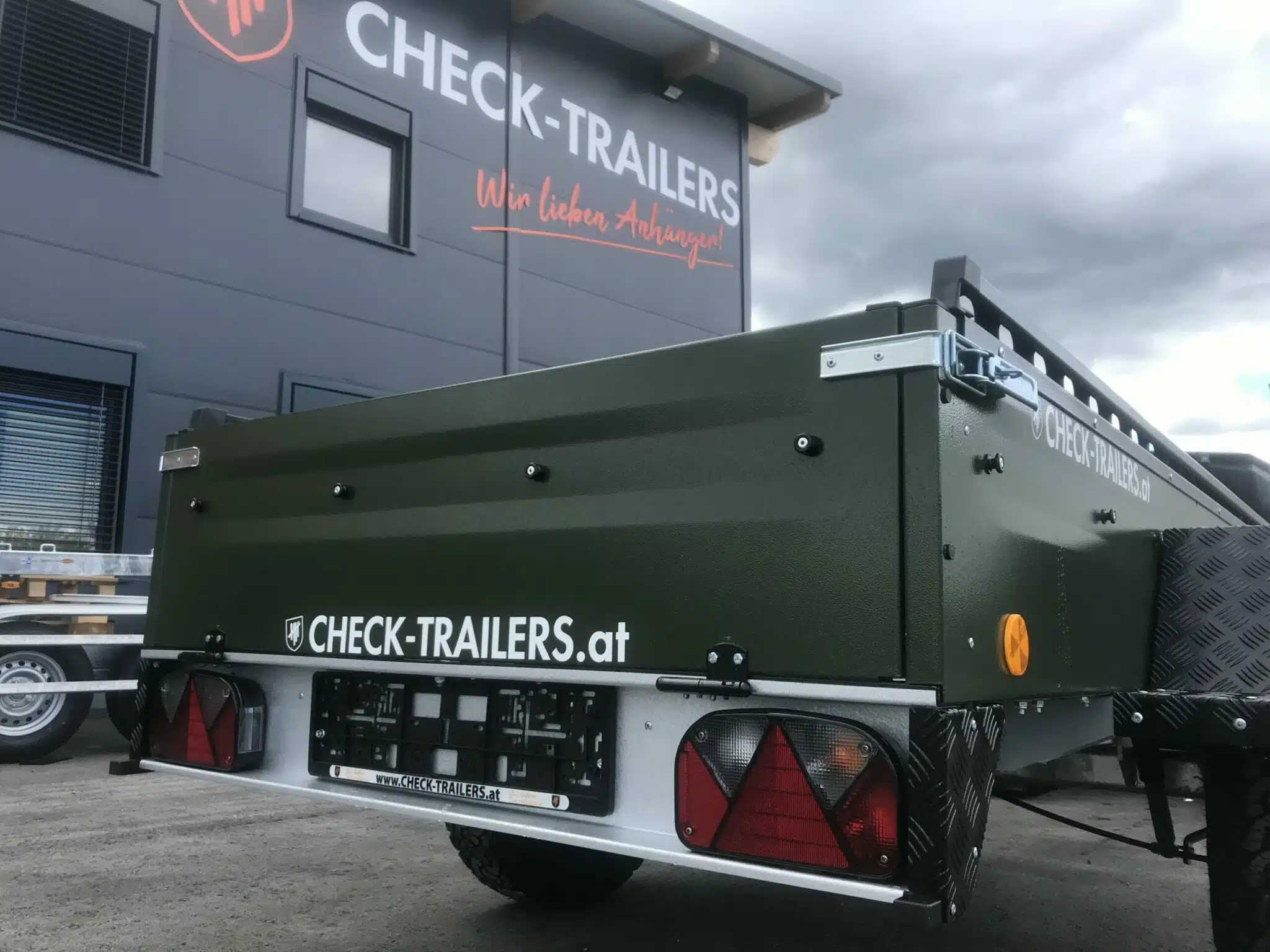 TPV EB3 Offroad| 1300 kg Gesamtgewicht,schwarz oder bronzegrün, gebremst, Anhänger für Quads, Offroad-Fahrzeuge, nur mit Alufelgen erhältlich - Slika 17