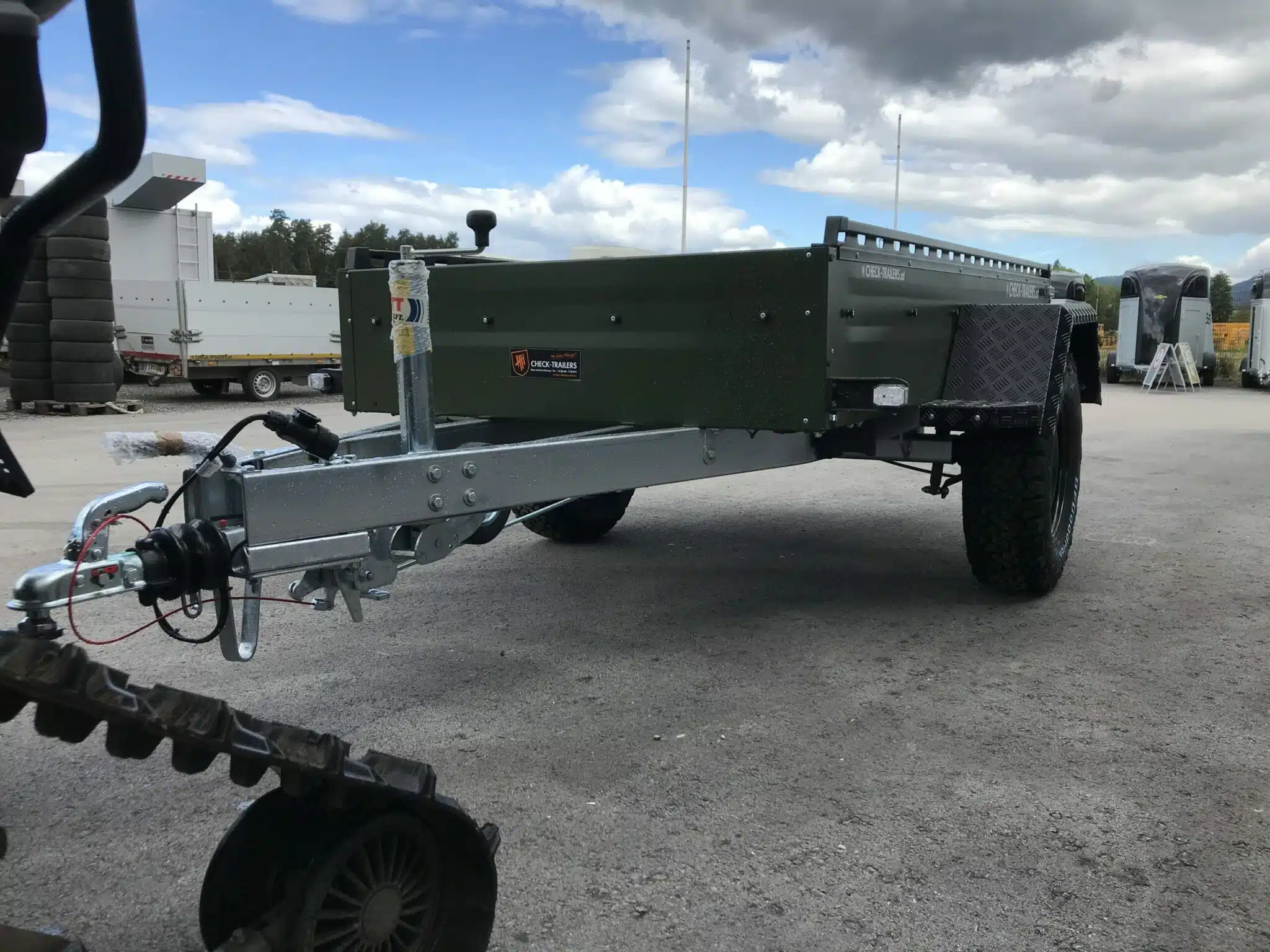 TPV EB3 Offroad| 1300 kg Gesamtgewicht,schwarz oder bronzegrün, gebremst, Anhänger für Quads, Offroad-Fahrzeuge, nur mit Alufelgen erhältlich - Slika 22