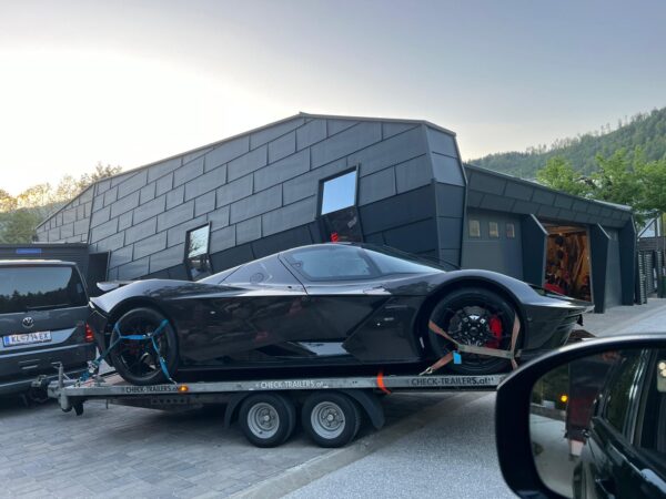 Vermietung Autotransporter mit kippfunktion 6 Grad Winkel, 3000 kg HZG, Rampen und Seilwinde,
