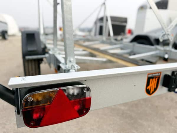 BA 1800 mit Vario Stützen für Segelboot Tiefgang 1.3 bis 1,5 Meter viele Varianten möglich – Bild 4
