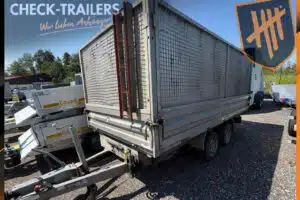 Used Humbaur 3-S tipper HTK 3500.37, ramps, high sideboards 135 cm, in need of repair