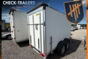 Gebrauchter Humbaur HK 203015-18P, Mit Überfahrwand, gebremst, Zweiachser, leichte Gebrauchsspuren innen